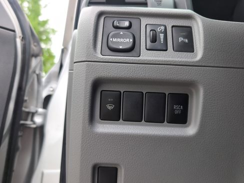 Used 2013 Toyota 4Runner SR5 RWD image 33