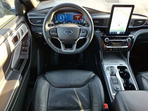 Used 2021 Ford Explorer ST w/ Equipment Group 401A AWD/4WD image 16