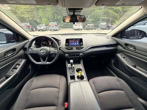 Used 2024 Nissan Altima 2.5 S FWD image 2