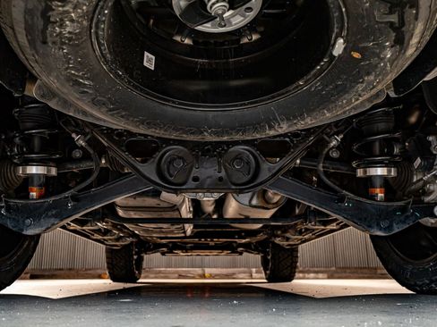 Used 2024 GMC Yukon XL Denali image 14