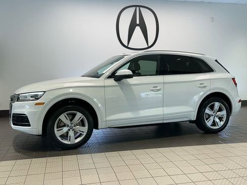 Used 2019 Audi Q5 2.0T Premium w/ Convenience Package AWD/4WD image 3