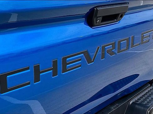 Used 2023 Chevrolet Colorado Z71 w/ Z71 Convenience Package 2 AWD/4WD image 10