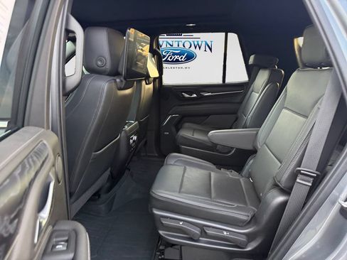 Used 2021 GMC Yukon Denali w/ Denali Premium Package AWD/4WD image 27