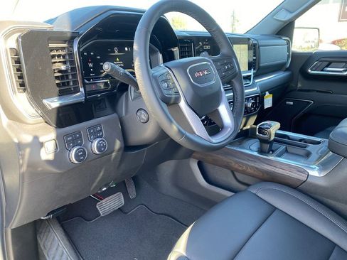 New 2025 GMC Sierra 1500 SLT w/ SLT Premium Plus Package image 10