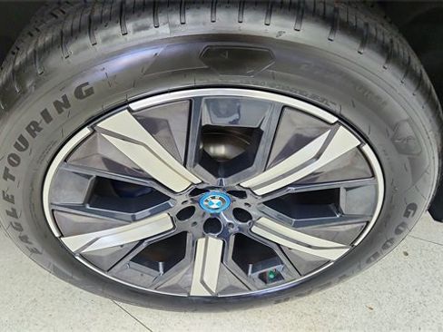 Used 2024 BMW iX xDrive50 w/ Sport Package image 58