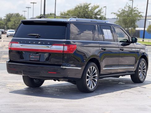 Used 2020 Lincoln Navigator L Reserve w/ Luxury Package AWD/4WD image 11