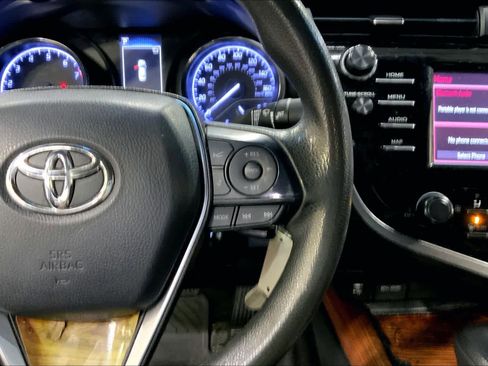 Used 2019 Toyota Camry LE image 24