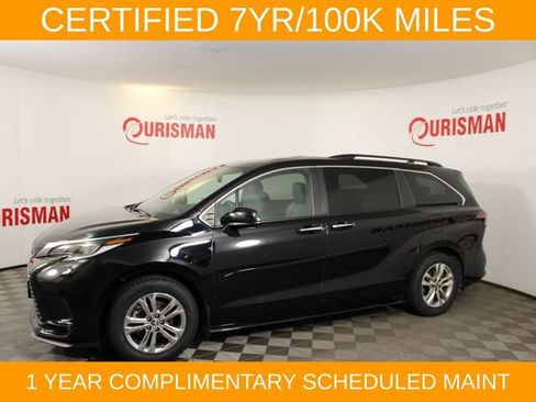 Used 2023 Toyota Sienna XSE w/ XSE Plus Package AWD/4WD image 4