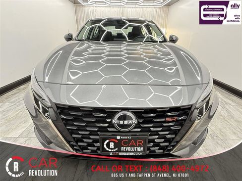 Used 2023 Nissan Altima 2.5 SR FWD image 2