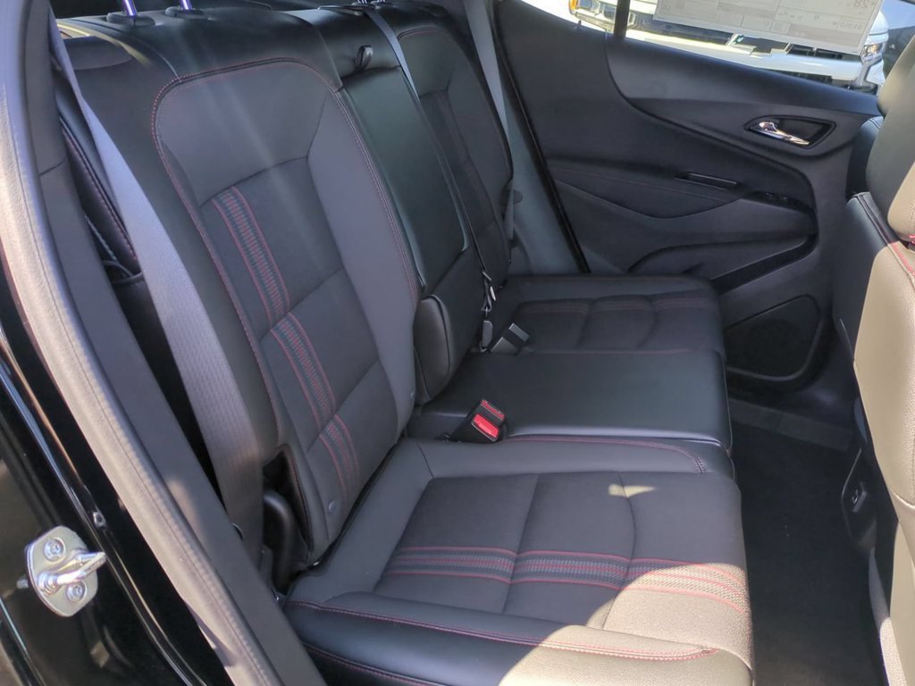 Used 2024 Chevrolet Equinox RS FWD image 26