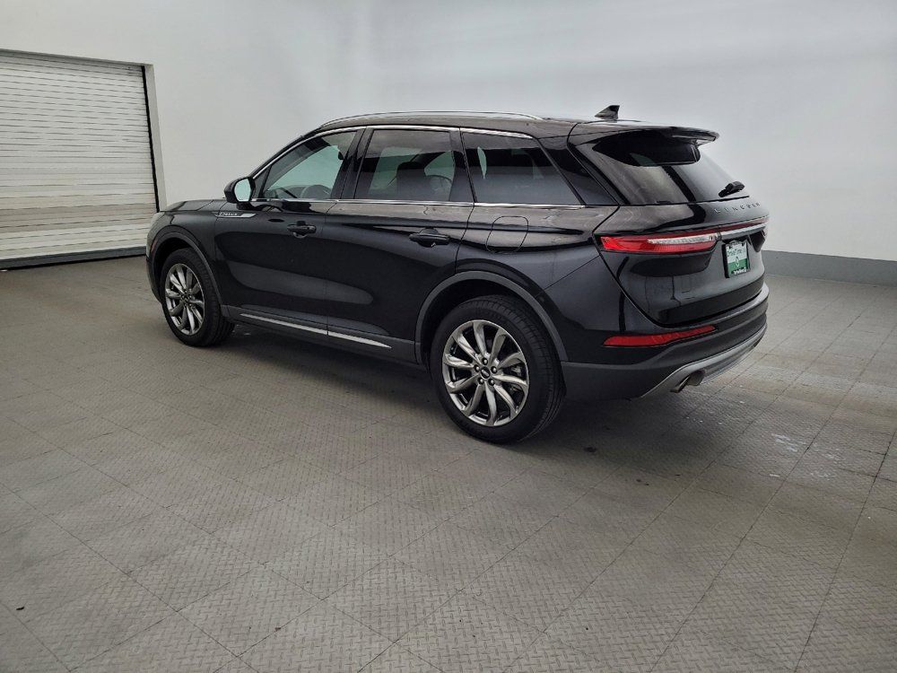 Used 2021 Lincoln Corsair AWD w/ Premium Package image 3