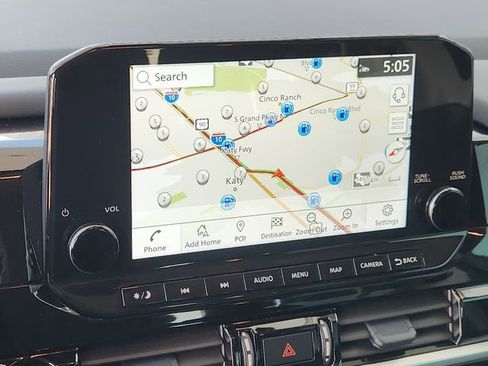 Certified 2025 Nissan Pathfinder SL image 14