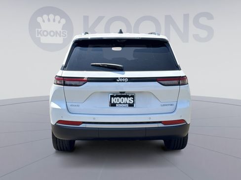New 2026 Jeep Grand Cherokee Limited w/ Luxury Tech Group II AWD/4WD image 5