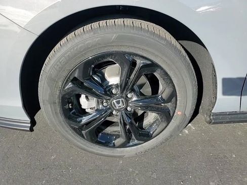 New 2025 Honda Accord SE image 7