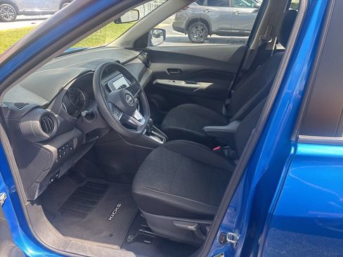 Certified 2022 Nissan Kicks S FWD image 6