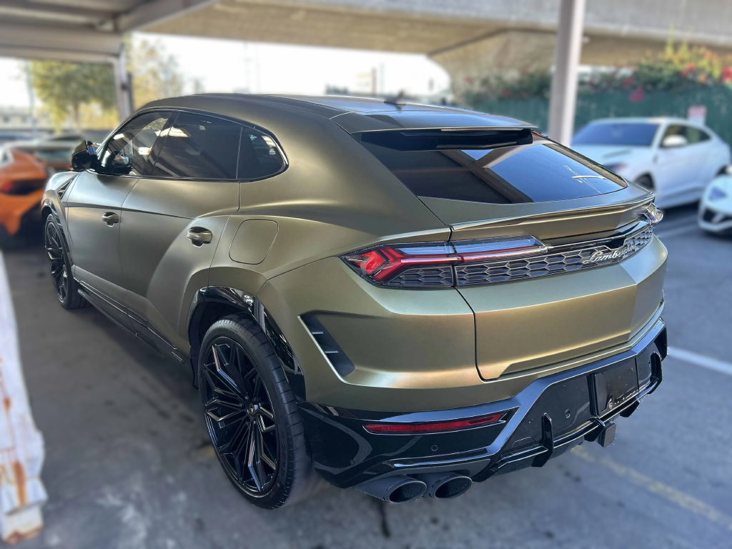 Used 2025 Lamborghini Urus S AWD/4WD image 5