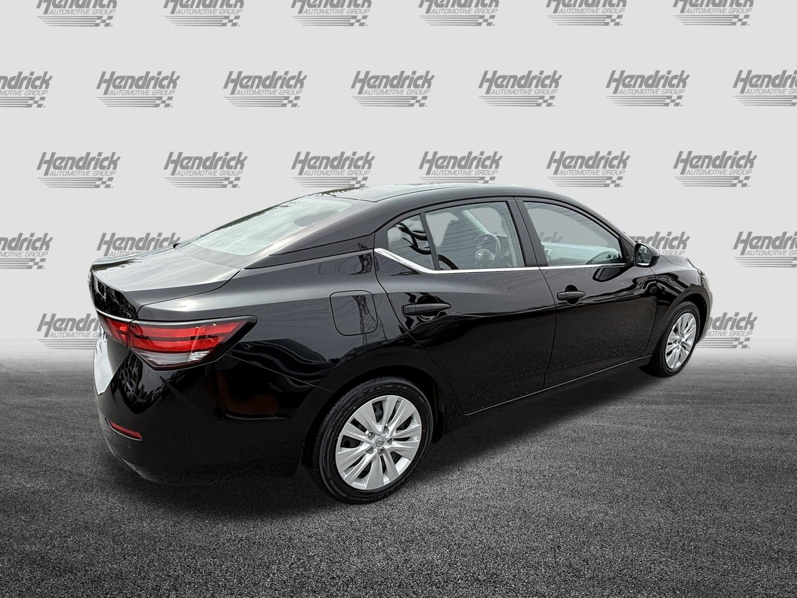 Used 2025 Nissan Sentra S FWD image 10