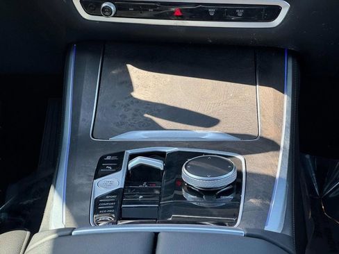 Used 2024 BMW X5 xDrive40i AWD/4WD image 10