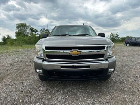 Used 2009 Chevrolet Silverado 1500 LT w/ Power Pack Plus AWD/4WD image 8