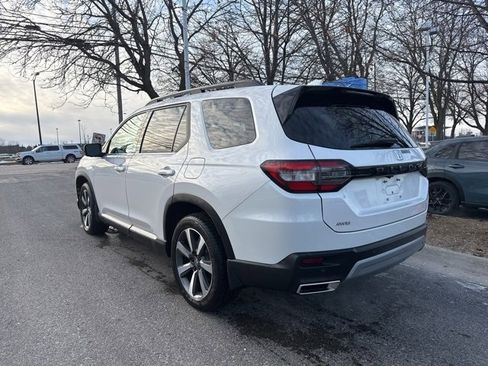Certified 2025 Honda Pilot Elite image 5