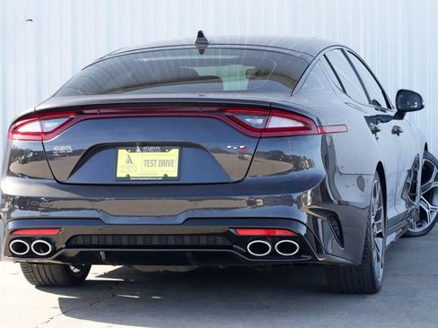 Used 2020 Kia Stinger GT2 image 4