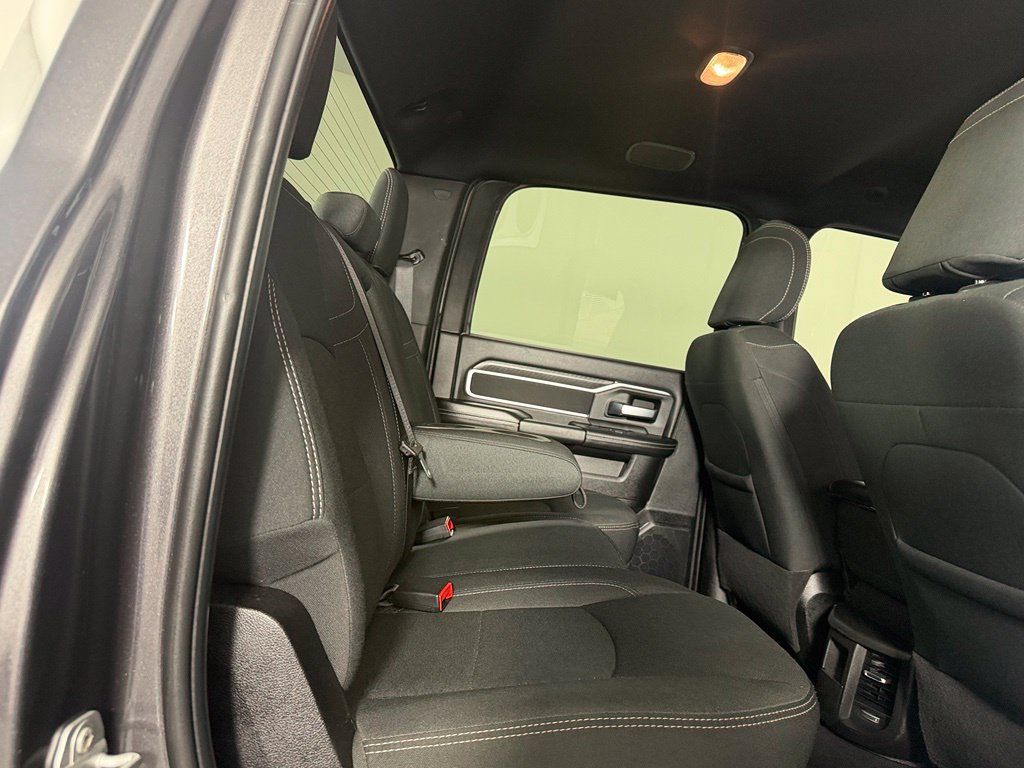 Used 2025 RAM 2500 Big Horn AWD/4WD image 20