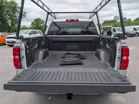 Used 2018 Chevrolet Silverado 1500 LT w/ All Star Edition AWD/4WD image 12