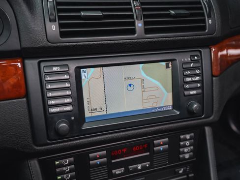 Used 2003 BMW M5 image 62