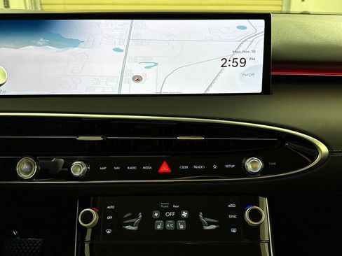 New 2026 Genesis GV70 2.5T AWD/4WD image 20
