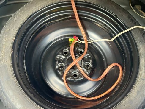 Used 2012 Scion xB FWD image 40