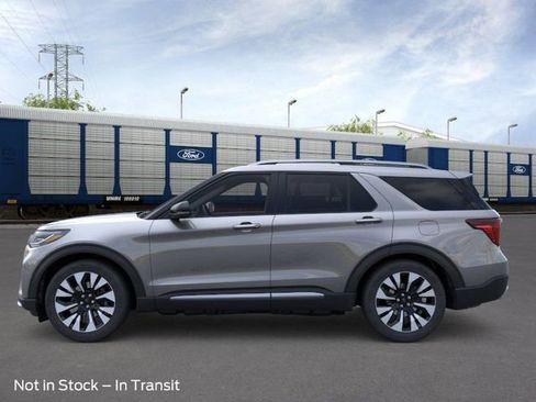 New 2026 Ford Explorer Platinum w/ LUX Leather Package AWD/4WD image 3