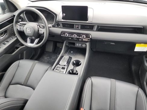 New 2025 Honda Pilot EX-L image 28