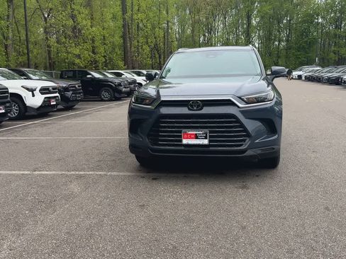New 2026 Toyota Grand Highlander AWD image 3
