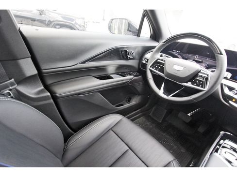 New 2026 Cadillac Lyriq Sport RWD image 8
