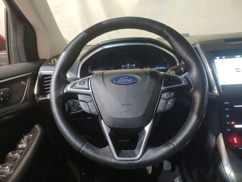 Used 2019 Ford Edge Titanium w/ Cold Weather Package image 11