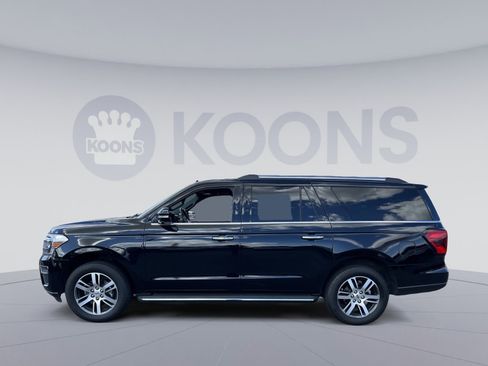 Used 2023 Ford Expedition Max Limited image 2