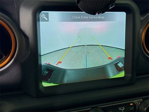 Used 2021 Jeep Gladiator Mojave image 14