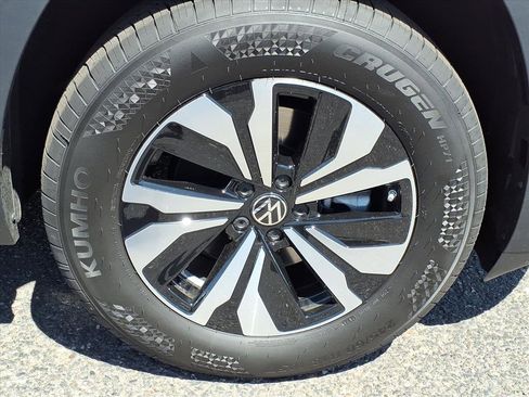 New 2026 Volkswagen Atlas SE image 7