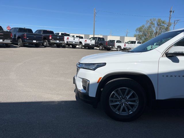 Used 2023 Chevrolet Traverse LT AWD/4WD image 4
