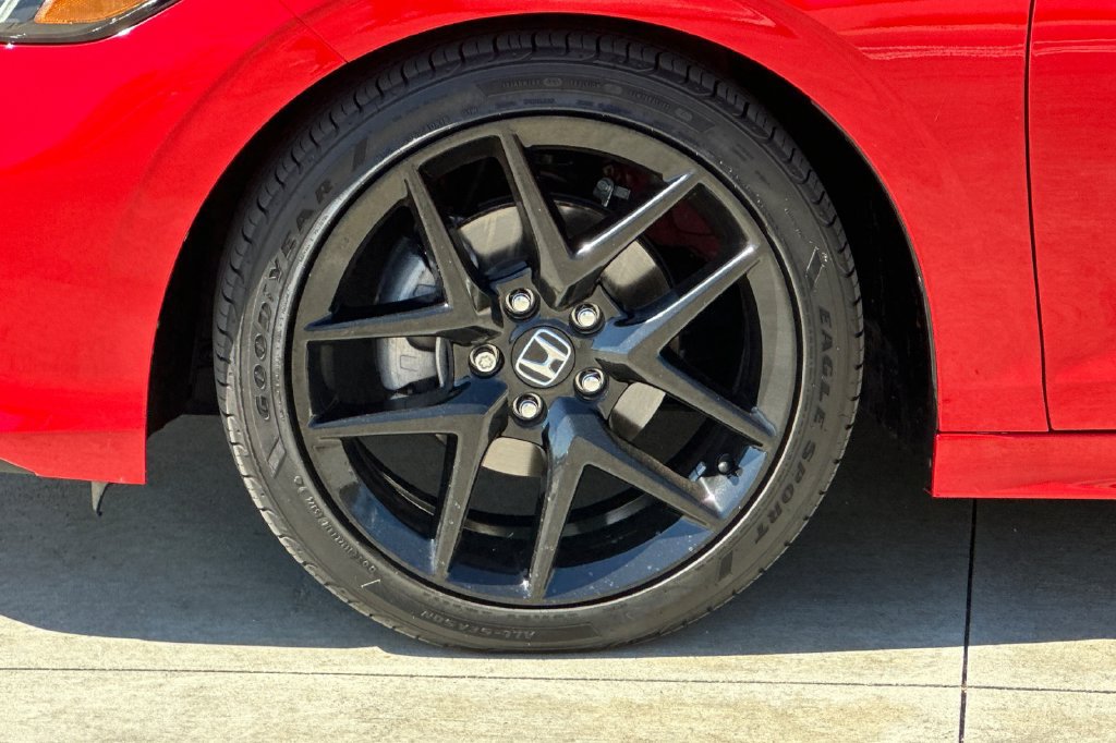 Certified 2025 Honda Civic Sport image 31
