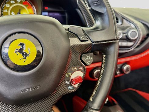 Used 2018 Ferrari 488 Spider RWD image 19