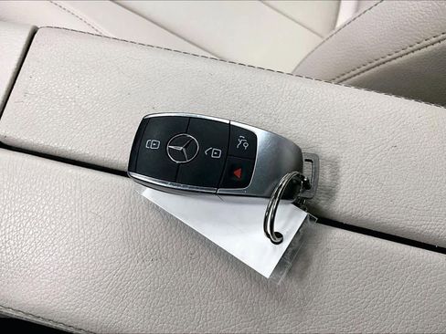 Used 2023 Mercedes-Benz GLB 250 4MATIC image 15