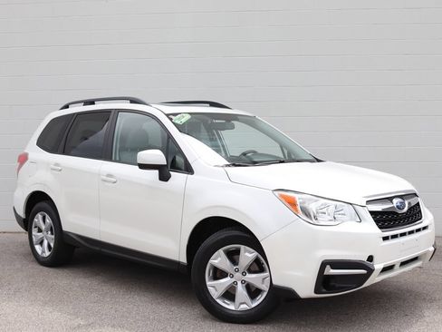Used 2016 Subaru Forester 2.5i Premium w/ All-Weather Package AWD/4WD image 1