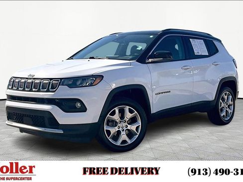 Used 2022 Jeep Compass Limited image 1