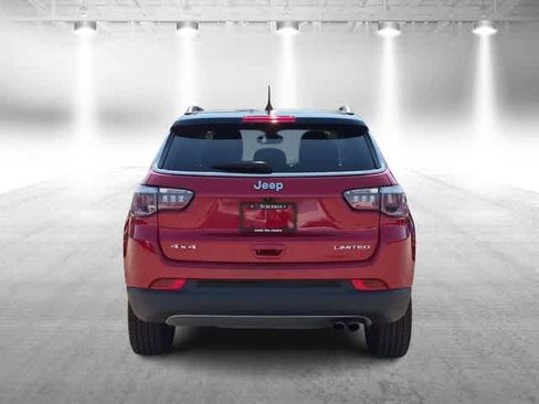 Used 2018 Jeep Compass Limited w/ Navigation Group AWD/4WD image 7
