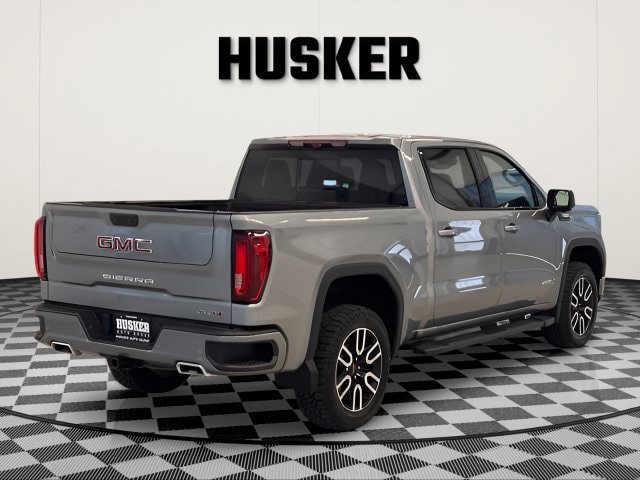 Used 2023 GMC Sierra 1500 AT4 w/ AT4 Premium Package AWD/4WD image 7