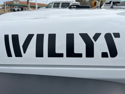 Used 2024 Jeep Wrangler Willys image 24