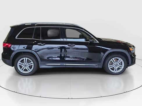 Certified 2022 Mercedes-Benz GLB 250 4MATIC w/ Premium Package Lite image 7