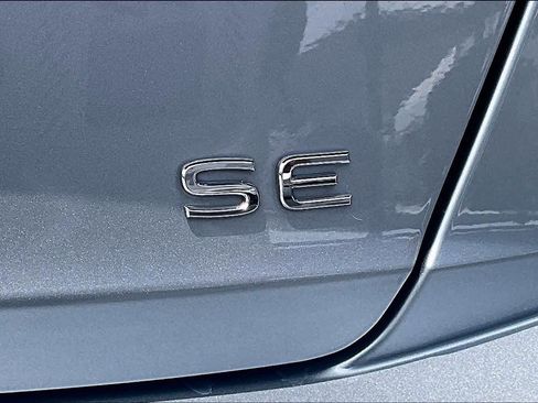 Used 2023 Volkswagen Jetta SE FWD image 10