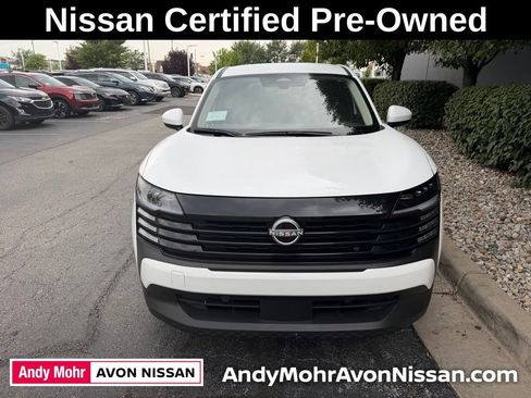 Certified 2025 Nissan Kicks SV AWD/4WD image 2